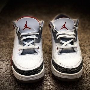 Nike Kids Jordan 3 | Size 1.5Y